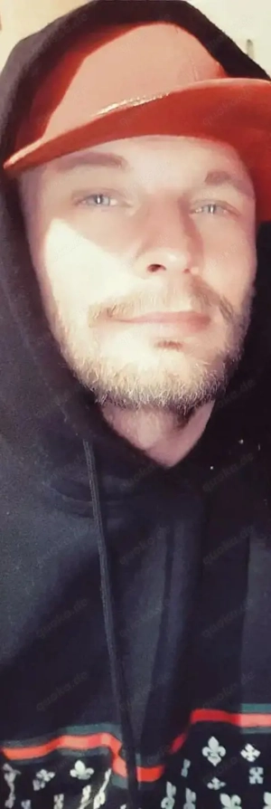 Stehe voll auf BDSM und fetisch und du melde dich 