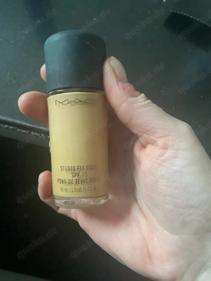 mac studio fix fluid 