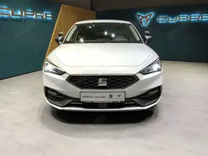 SEAT Leon FR 2.0TDI 6-Gang +Fahrschulwagen +LED+ACC Bild 3