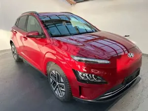 Hyundai KONA Prime 150 kW Navi Digitales Cockpit Soundsystem LE