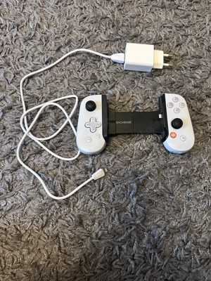 Backbone One   PlayStation Edition (Lightning   iPhone)   Weiß   sehr guter Zustand