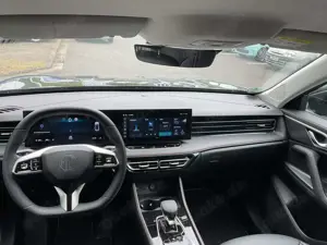 MG HS 1.5 HEV 225 Luxury Bild 3