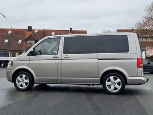 Volkswagen T5 Multivan T5 2.0 TDI Multivan Highline 7-SI+NAV+AHK+EL.TÜR Bild 3
