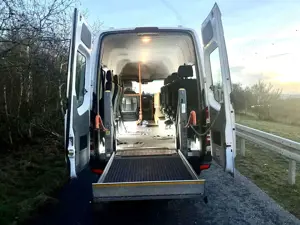 Mercedes-Benz Sprinter 313 CDI (BlueTec) Rollstuhlausstattung , 9 Drehstühle, Klima 7G-TRONIC Plus Bild 5