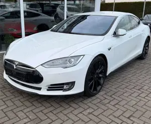 Tesla Model S 85D Performance