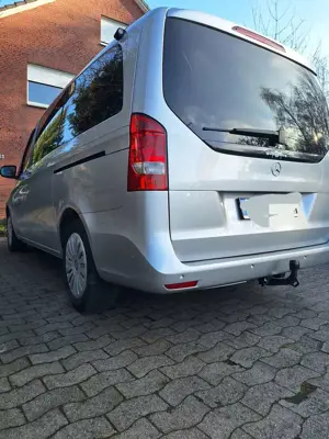 Mercedes-Benz V 250 V 250 (BlueTEC) d lang 7G-TRONIC Edition Bild 5