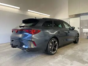 CUPRA Leon ST 150PS TDI DSG AHK+Matrix+Navi+Kessy+Kamera+S... Bild 4