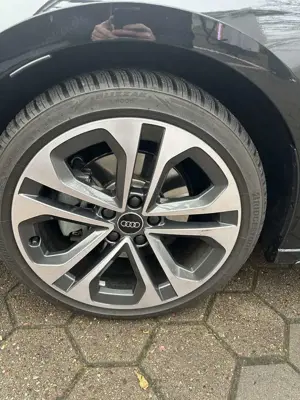 Audi A3 35 TFSI S line Bild 3