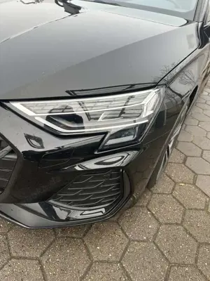 Audi A3 35 TFSI S line Bild 2