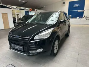 Ford Kuga 1,5 Eco Boost  Titanium Anhängerzug