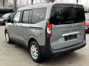 Ford Tourneo Courier Titanium, WinterP, 5JG, GJR Bild 4