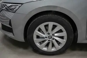 Skoda Octavia Combi Kombi 1,5 eTSI DSG mhev Selection  -LAG. ... Bild 4