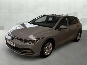 Volkswagen Golf VIII 1.5 TSI LIFE +LED +VIRTUAL +NAVI +SHZ +ALU + Bild 2