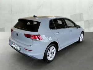 Volkswagen Golf VIII 1.5 TSI LIFE +LED +VIRTUAL +NAVI +SHZ +ALU + Bild 4