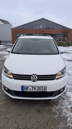 Volkswagen Touran 1.6 TDI DPF Comfortline Bild 1