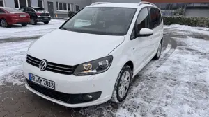 Volkswagen Touran 1.6 TDI DPF Comfortline Bild 2