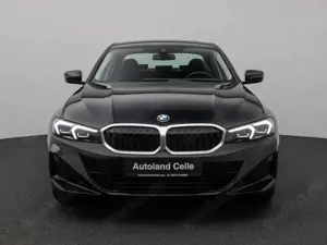 BMW 330 xD Lim. Kamera DAB Leder Alarm Sport 18Zoll Bild 2