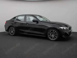 BMW 330 xD Lim. Kamera DAB Leder Alarm Sport 18Zoll Bild 4