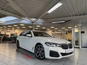 BMW 520 d xDrive M Sportpaket AUT./LED/HUD/CAM