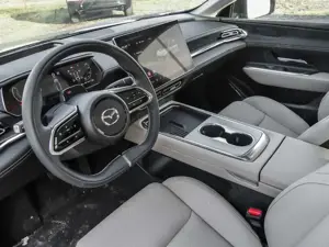 Mazda 6 EV 245PS Long Range 1AT RWD Takumi NAVI HUD SONY Bild 4