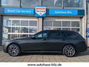 Mercedes-Benz E 300 E T-Modell de*AMG*AHK*360*Burmester*
