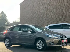 Ford Focus Lim. *Titanium* Bild 5