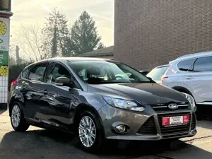 Ford Focus Lim. *Titanium* Bild 4