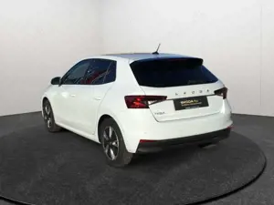 Skoda Fabia 1.0TSI Ambition LED Navi SHZ PDC Vorber. AHK Bild 4