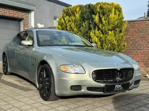 Maserati Quattroporte Elegante Farbkombination Bild 3