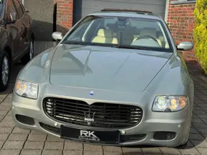 Maserati Quattroporte Elegante Farbkombination Bild 2