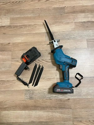 Akku Säbelsäge 21V Set | 2x Akku & Ladegerät | Reciprosäge