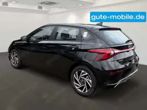 Hyundai i20 Trend Automatik Benzin 90PS Verfügbar Bild 5