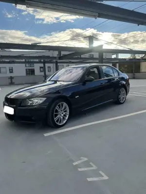 BMW 320 320i
