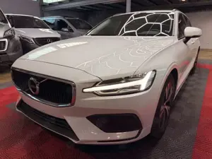 Volvo V60 Momentum Navi SHZ Kamera LED 17ZOLL Bild 3
