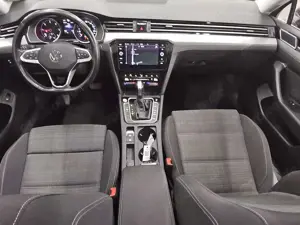 Volkswagen Passat Var. 2.0 TDI Business Navi LED Pano AHK Bild 5