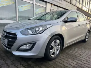 Hyundai i30 1.6 CRDi Trend*NAVI*R-CAM*AUT*KLIMA*EURO6* Bild 5