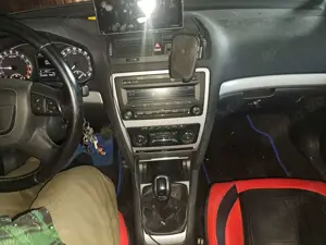 Skoda Octavia 2.0 TDI PD Combi Style Bild 5