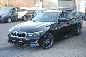 BMW 320 i A Touring Luxury.ACC.LC-Prof.Kamera.Pano.