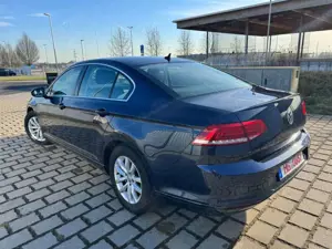 Volkswagen Passat Comfortline DSG Navi Alu Pdc Euro6