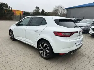Renault Megane IV Lim BOSE Aut. LED Assis. Kamera SHZ Bild 5
