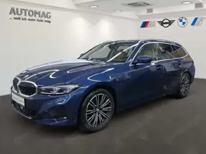 BMW 320 i Touring*Panorama*ParkAss*DrivAss*Komfortzugang