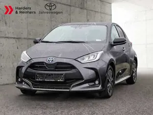 Toyota Yaris Hybrid SHZ KAMERA NAVI ACC HUD LED