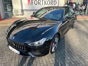 Maserati Ghibli S Q4 GranSport  - Kamera, LED, 20' Zoll, Navi Bild 4