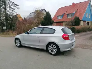 BMW 120 Bild 4