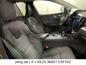 Volvo XC60 Core AWD Android 4xSitzHz AHK FahrassistPkt Bild 3