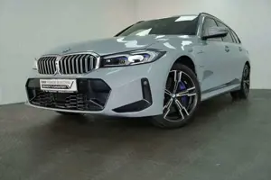 BMW 330 e Touring M Sportpaket *AHK.PGSD.INNOPAKET* Bild 2