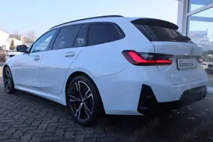 BMW 320 d xDrive Touring M Sport Pro/DAB/AHK/Lhz/ACC Bild 3