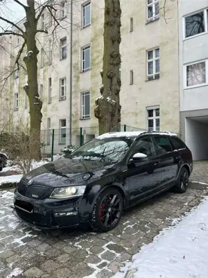 Skoda Octavia Combi 2.0 TDI (Green tec) DSG RS