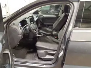 Volkswagen T-Roc Goal 2.0 TDI Sonderleasing! AHK Navi RearView Bild 4