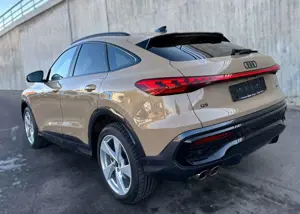 Audi Q5 Sportback Quattro S-Line Leder Tech+ Sthz 360 Bild 2
